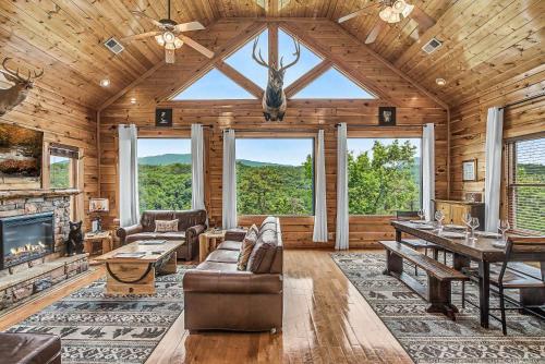 Epic Mountain Views, Hot Tub, Game Room, Sleeps 10 photo 7