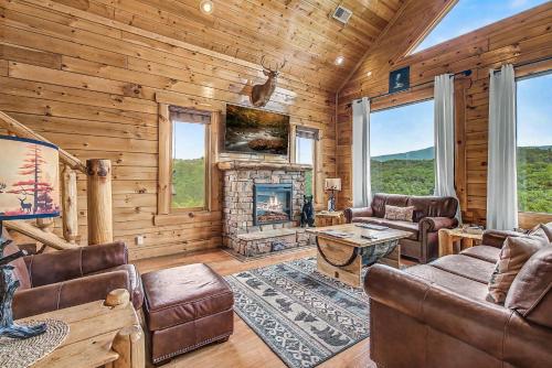 Epic Mountain Views, Hot Tub, Game Room, Sleeps 10 photo 8