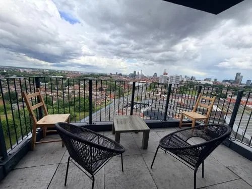 Prestige City Apartment with Magnificent City Views photo 36