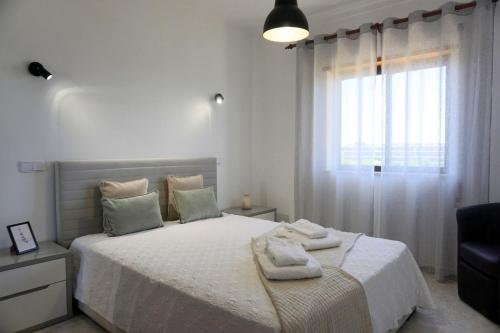 Sunny Apartment in Alvor - Balcony, Sunset, dishwasher, AC & Wi-Fi