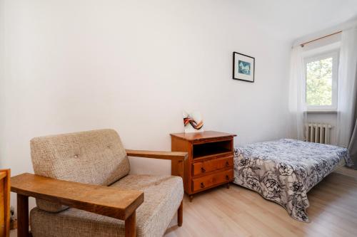 Kościuszki Spacious Apartment by BookingHost
