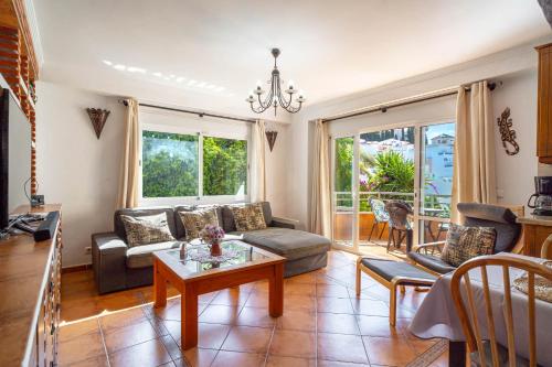 Tahiti 2 7 by Casasol - Family Apartment for 4 People near Playa Burriana, Nerja