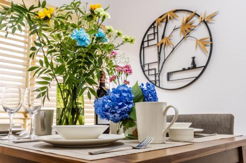 Japanese House with Garden,5-min Walk to Kanegafuchi Sta,2BR,3 stops to skytree,MitakuInn Sumida