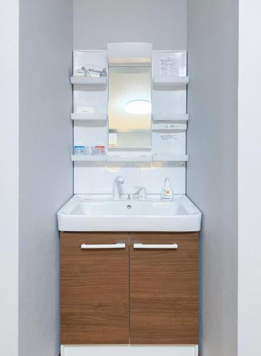 Entire home& M03 10 min to Shinjuku & 1 min walk to subway station & 3 bedrooms & max 9 people