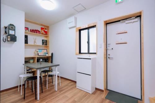 Hua Hotel - 3 min Walk to Dobutsuen-mae - Private 2-Storey Home