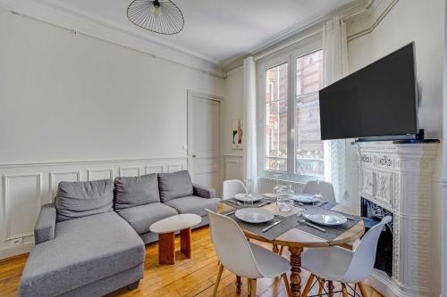 2BDR 4P apartment near Batignolles