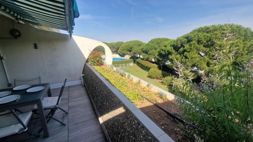 Port Camargue Getaway Parking et Pool