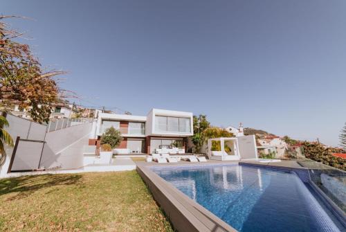Heated Infinity Pool, Sea View, Jacuzzi, Sauna