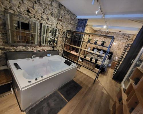 Le 79 Balnéo Loft Déco Authentique Centre climatisation