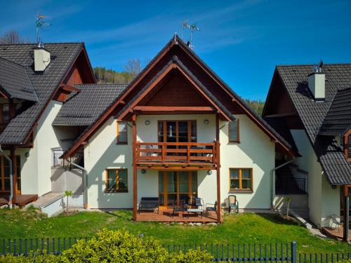 Apartament dwupoziomowy przy Stoku - Apartamentuj