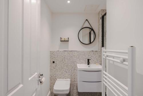 Stylish 1-bed Flat - Fitzrovia - Sleeps 4 photo 20
