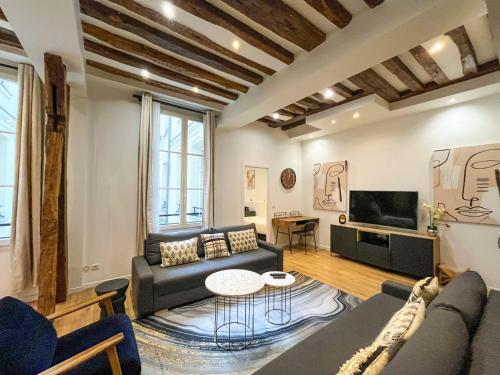 Urban Flat 67 - Spacious Flat in Central Paris