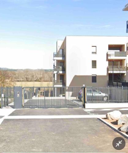 Beautiful Apartment with a view of Sainte Victoire