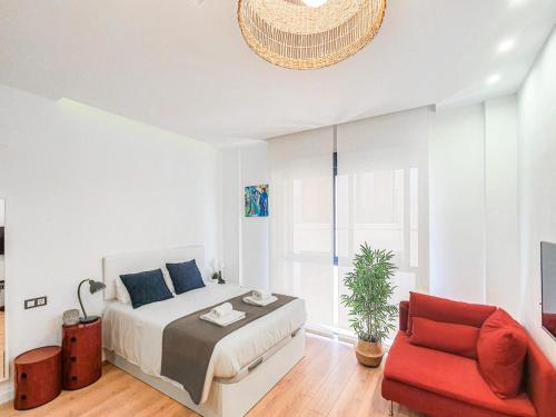 Modern Studio with Pool - Málaga Center