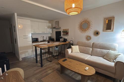 Bright apartment near the sea in Saint-Raphaël