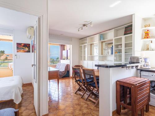 Apartment Les Regates-10 by Interhome