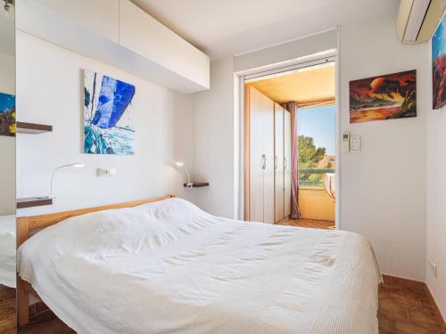 Apartment Les Regates-10 by Interhome
