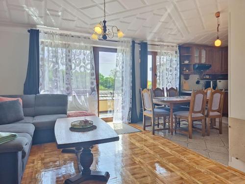 Apartment Srećko-3 by Interhome