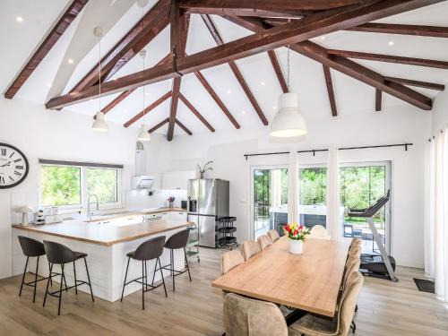 Holiday Home Stella by Interhome
