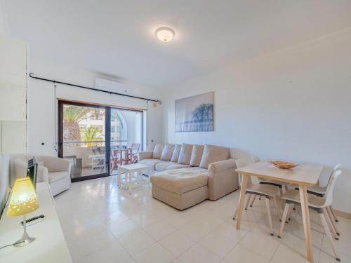 Apartment Be My Guest by Interhome