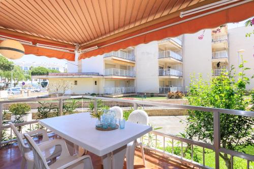 UHC Villamar Family Apartments