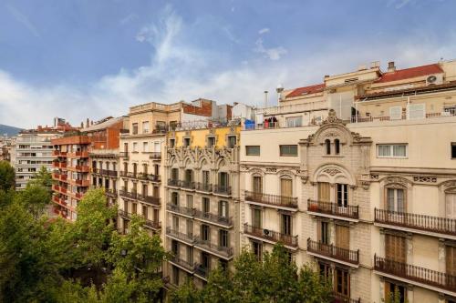 Spacest - Carrer d'Enric Granados B