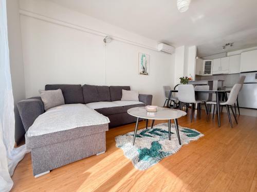 Viamis Apartment 10 Min Walk to Center