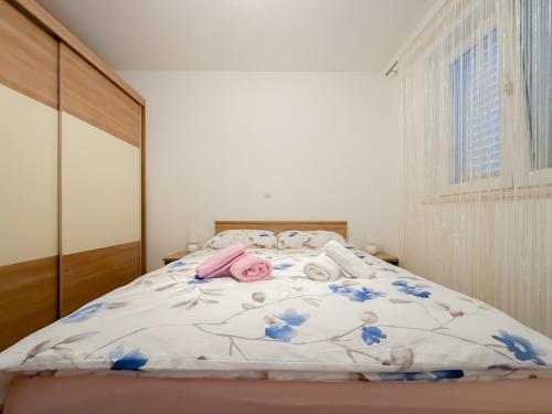 Viamis Apartment 10 Min Walk to Center