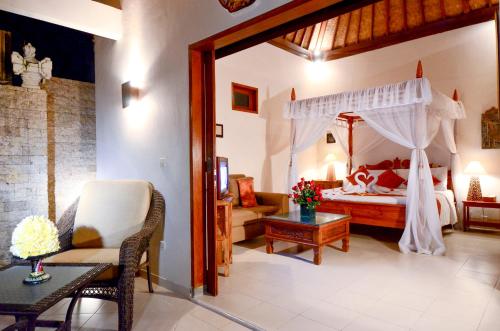 Katil atau katil-katil dalam bilik di Tirta Ayu Hotel and Restaurant