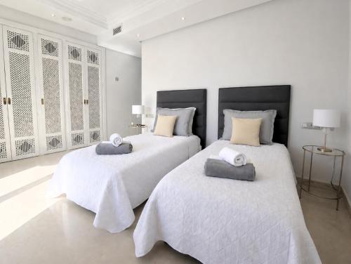 Beachfront Penthouse & SPA & Pools & Gym – EHHouse photo 9