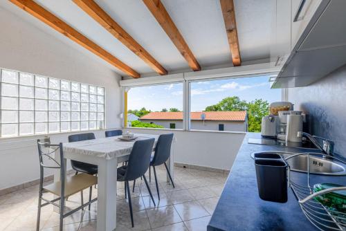 Zely Apartments with Outdoor Pool
