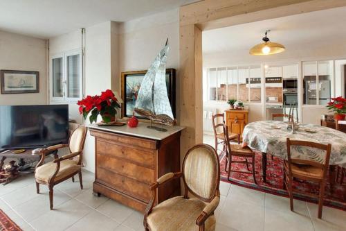 House 5 rooms with garden in Les Sables-d'Olonne