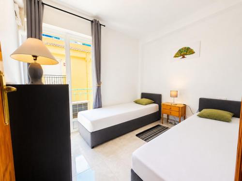 Eliseos Casa Jardín