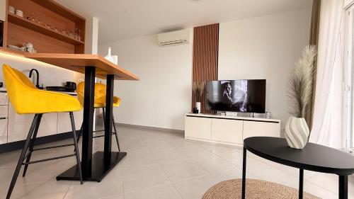 Apartment Renata Reborn