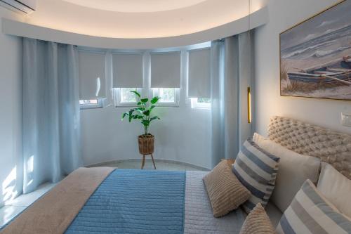 Leas little House
