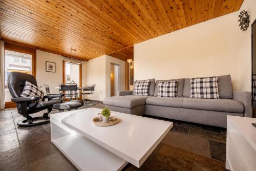 Villa Franca E07 - Alpenpanorama in ruhiger Lage - by Arosa Stay