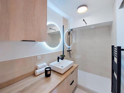 Apartment Claire-5 by Interhome