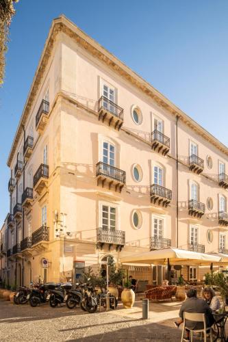 Palazzo Artemide - VRetreats, an SLH Hotel — Property building