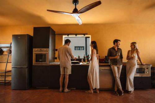 Villa Apapache with Private Heated Pool and Beach - 5 Min Walk