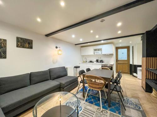 UrbanFlat 86 - Cocon Parisien de 2 Chambres Emplacement Ideal