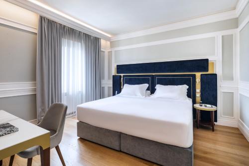 Palazzo Artemide - VRetreats, an SLH Hotel — Bedroom