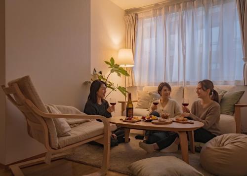 SHIKA HOME - Your Home Cinema in Yokohama Chinatown