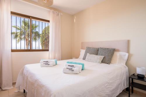 Villa Sabine - Spectacular Sea View Villa in Capel
