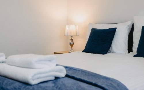 Above Rooftops - apartament z osobną kuchnią Fair Rentals