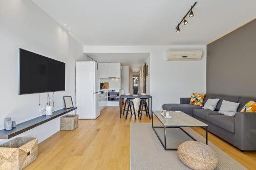 Riviera 2BR Glyfada Gem by TwentyTwo