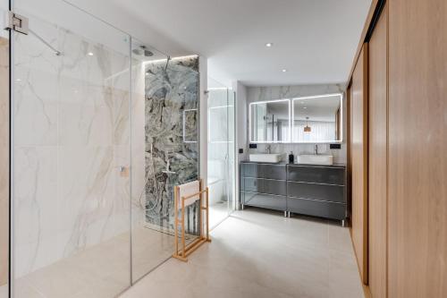 Golden Mile Villa 4 Ensuite BR Private pool