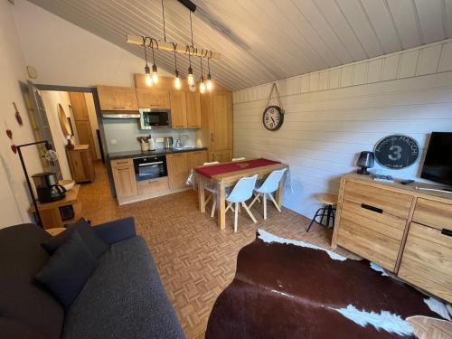 Appartement cocooning pour 4 avec balcon et garage à Châtel