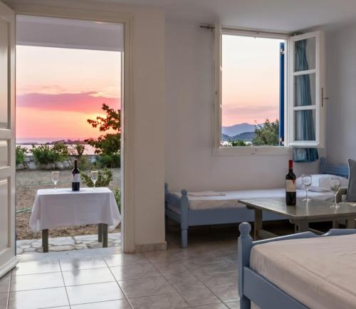 Parodise Sunset View Apartments - Parikia Bay
