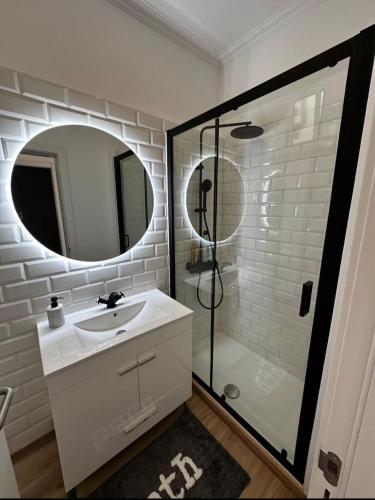 Quarto luminoso no coração de Lisboa 1