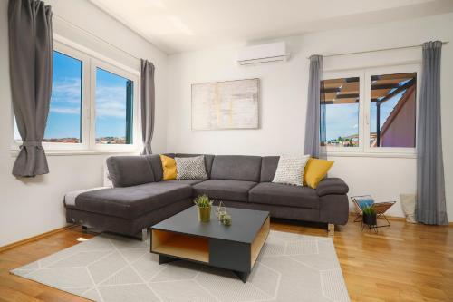Family Petrov Apartments - Top Floor Penthouse with Large Terrace